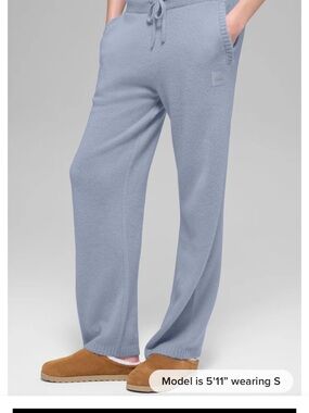 ALO Yoga Light Blue Cozy Knit Joggers